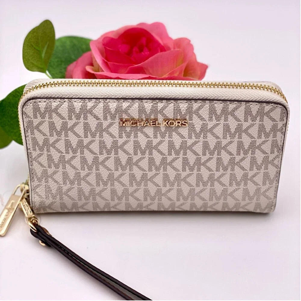Michael Kors Jet Set Travel Wallet Phone Case